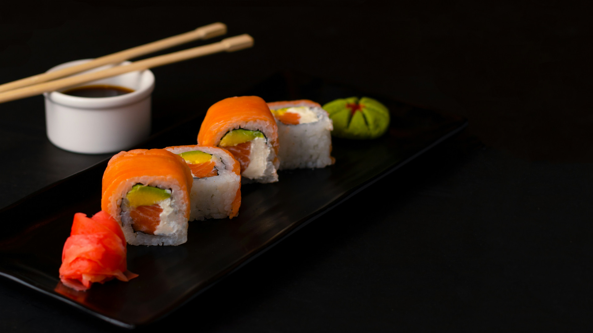 Comment se faire livrer des sushis à Marseille sans frais de livraison élevés ?